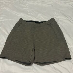 lululemon athletica Men's Athletic Shorts - Dark Olive